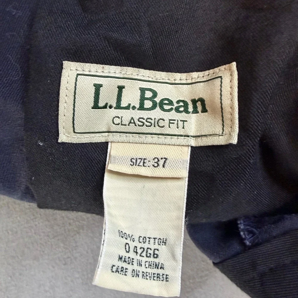LL Bean Classic Fit Chino Shorts Mens 37 Navy Blue 100% Cotton Flat Front vtg